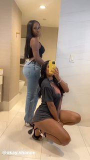 Bernice Burgos feet photo thumbnail