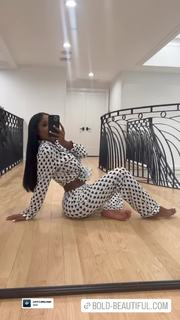 Bernice Burgos feet photo thumbnail