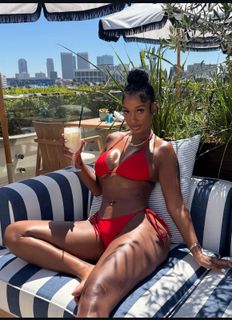 Bernice Burgos feet photo 10