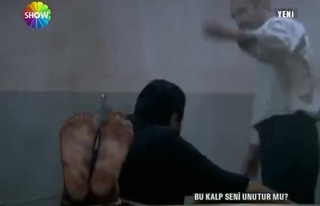 Berrak Tüzünataç feet photo 7