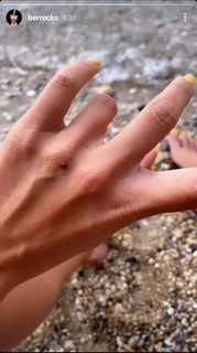 Berrak Tüzünataç feet photo 11
