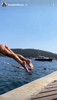 Berrak Tüzünataç feet photo 20