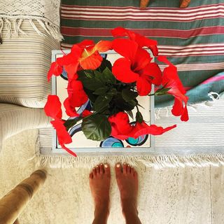 Berrak Tüzünataç feet photo 2