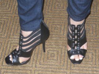 Bess Motta feet photo 3