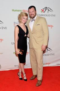 Beth Behrs feet photo thumbnail