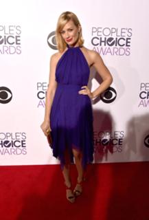 Beth Behrs feet photo thumbnail