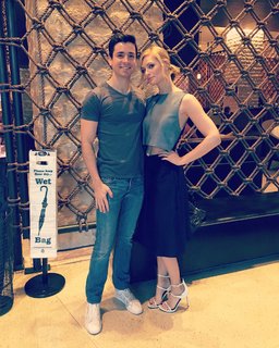 Beth Behrs feet photo thumbnail