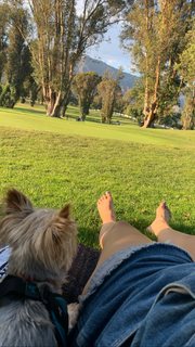 Beth Behrs feet photo thumbnail