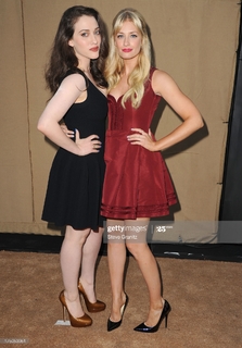 Beth Behrs feet photo thumbnail