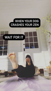 Beth Behrs feet photo thumbnail