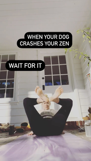 Beth Behrs feet photo thumbnail