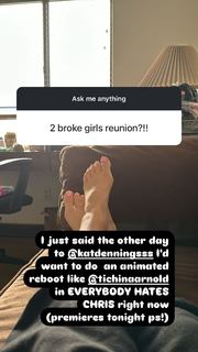 Beth Behrs feet photo thumbnail