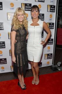 Beth Behrs feet photo thumbnail