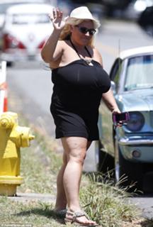 Beth Chapman feet photo 19
