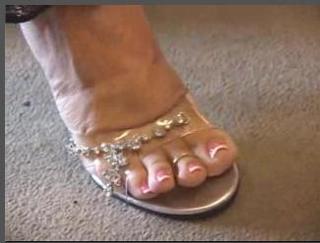 Beth Chapman feet photo 18