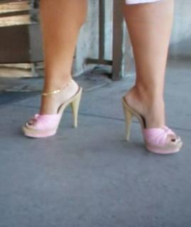 Beth Chapman feet photo 17
