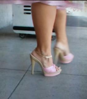 Beth Chapman feet photo 16