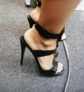 Beth Chapman feet photo 10