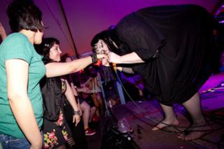 Beth Ditto feet photo 5