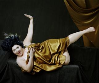Beth Ditto feet photo 13