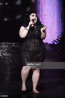 Beth Ditto feet photo 13