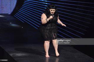 Beth Ditto feet photo 5