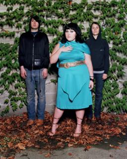 Beth Ditto feet photo 2