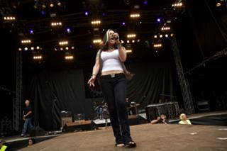 Beth Hart feet photo 19
