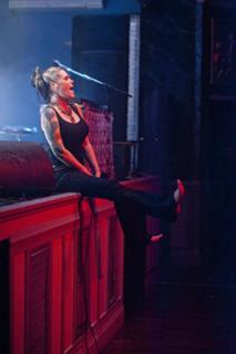 Beth Hart feet photo 14