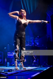 Beth Hart feet photo 16