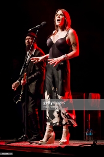 Beth Hart feet photo 14