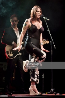 Beth Hart feet photo 10