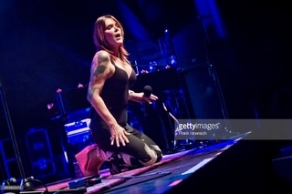 Beth Hart feet photo 8