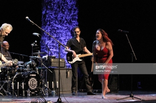 Beth Hart feet photo 6
