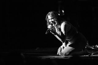 Beth Hart feet photo 5