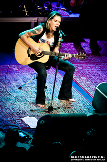 Beth Hart feet photo 13