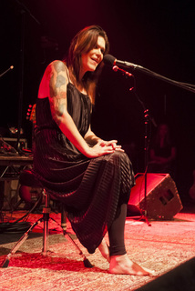 Beth Hart feet photo 11