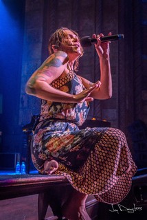 Beth Hart feet photo 3