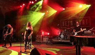 Beth Hart feet photo 13