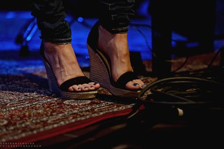 Beth Hart feet photo 1