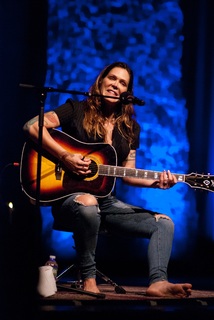 Beth Hart feet photo 11