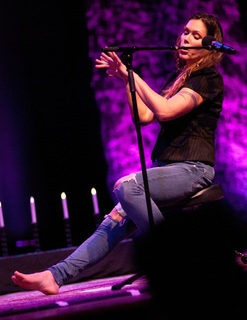 Beth Hart feet photo 5