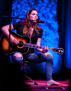 Beth Hart feet photo 4