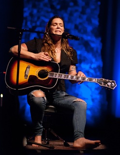 Beth Hart feet photo 3