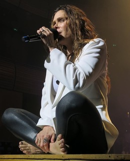 Beth Hart feet photo 20