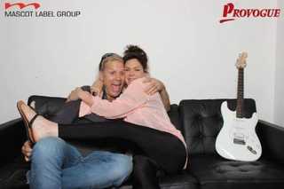 Beth Hart feet photo 16