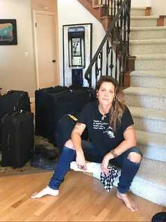 Beth Hart feet photo 15