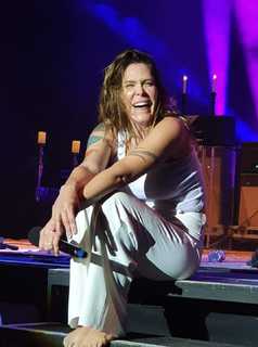 Beth Hart feet photo 13