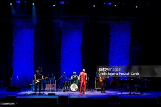 Beth Hart feet photo 10