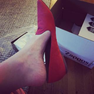 Beth Hoyt feet photo 1